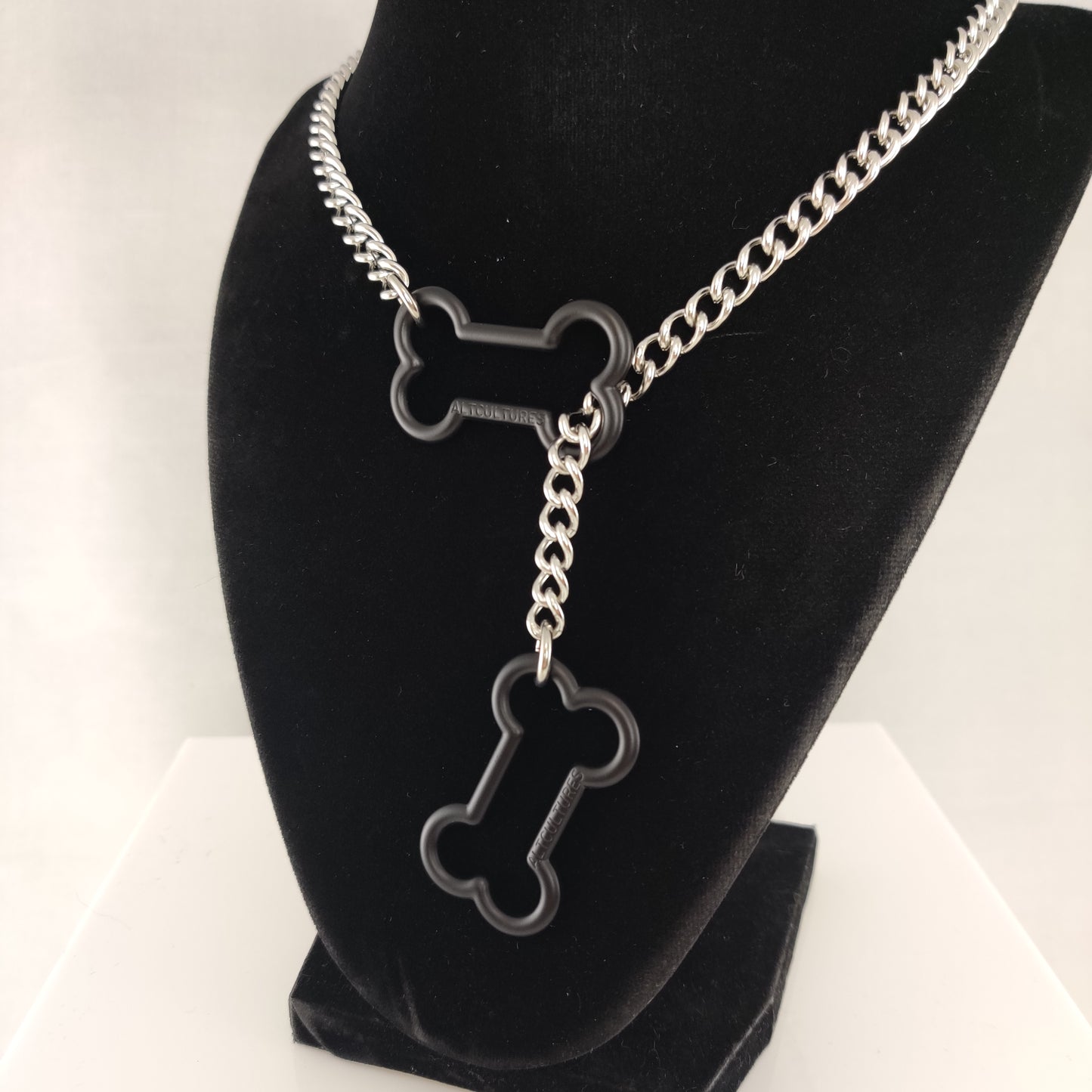 Black Doggy Bone slip chain