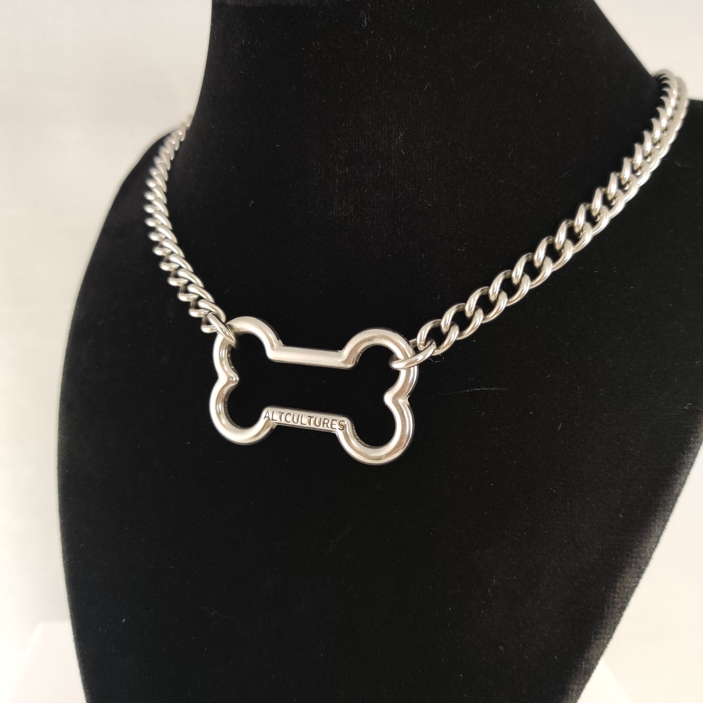 Doggy Bone chain choker