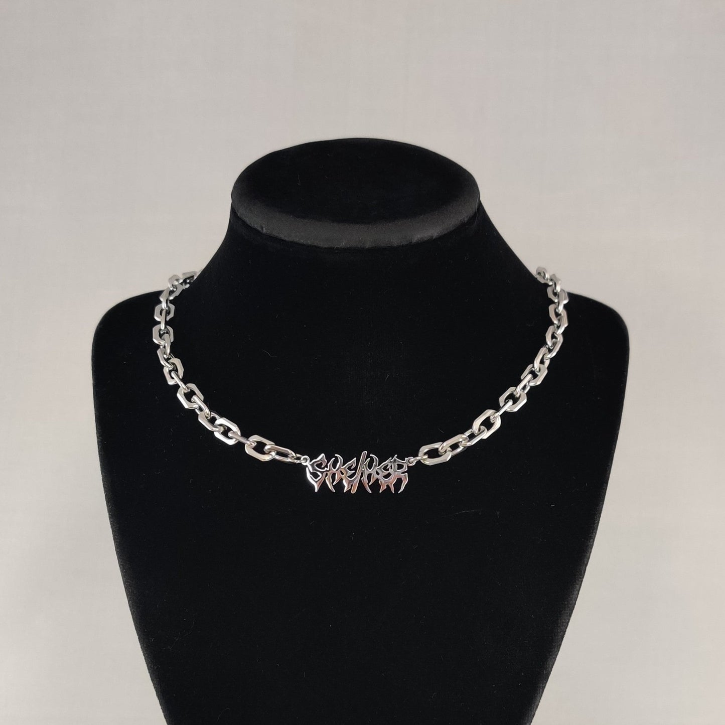 She/Her chain choker