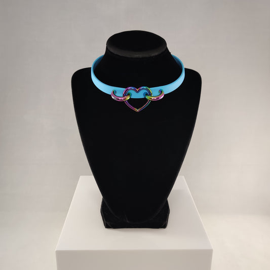 Rainbow Heart choker in blue